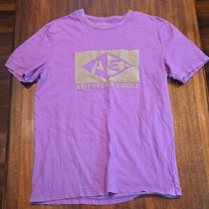 American Eagle Outfitters Lavender Graphic Tee